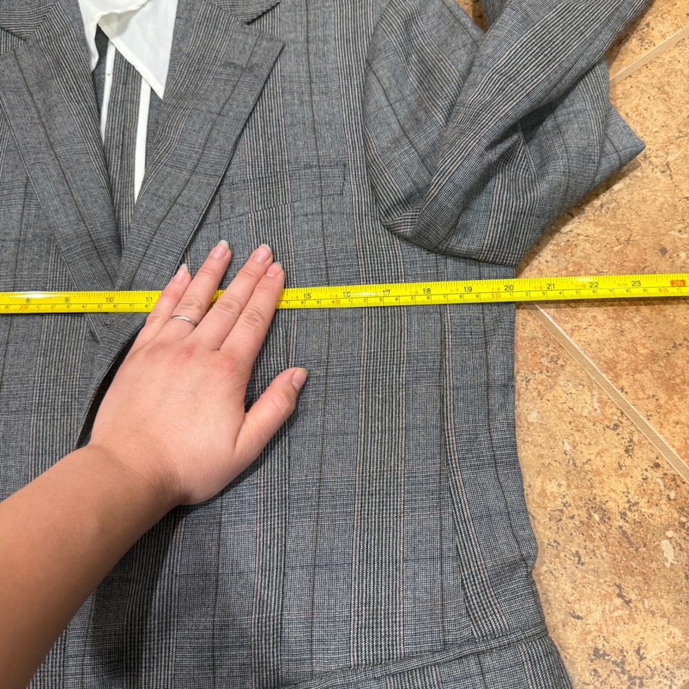 John Varvatos USA Mens Grey Plaid Blazer Sport Coat Sz 40 Versatile Work Casual - Picture 4 of 12